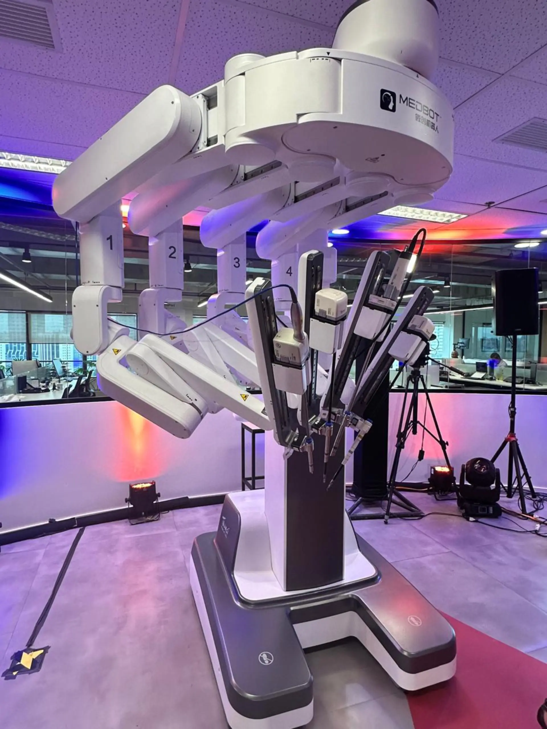 Robot Centro MicroPort Sao Paulo, Brasil.